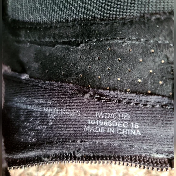 SM black peep toe faux suede booties sz6.5 LIKE NEW - Picture 5 of 7